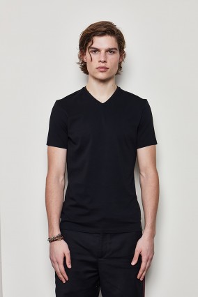 Erkek Siyah V Yaka Basic 100% Organik Pamuk Basic Tişört