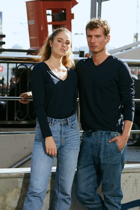 Kadın Lacivert Uzun Kollu V Yaka 100% Organik Pamuk Basic Tişört